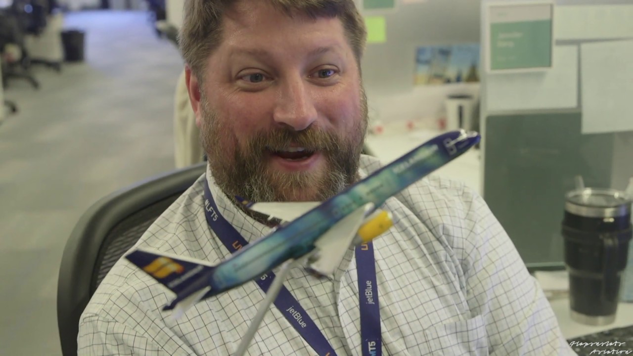 Tour of Model Airplanes in JetBlue's Headquarters