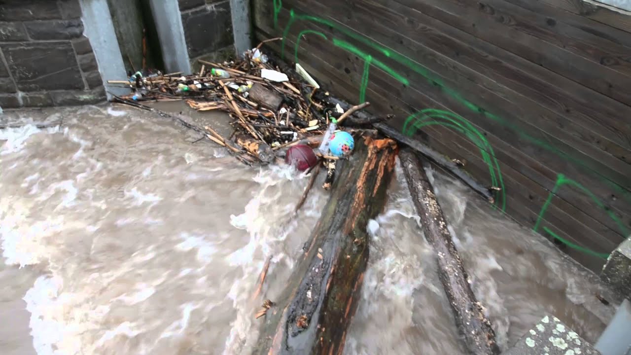 Hochwasser Fluss Steinach Stadtgebiet Sonneberg - 01.12.2015