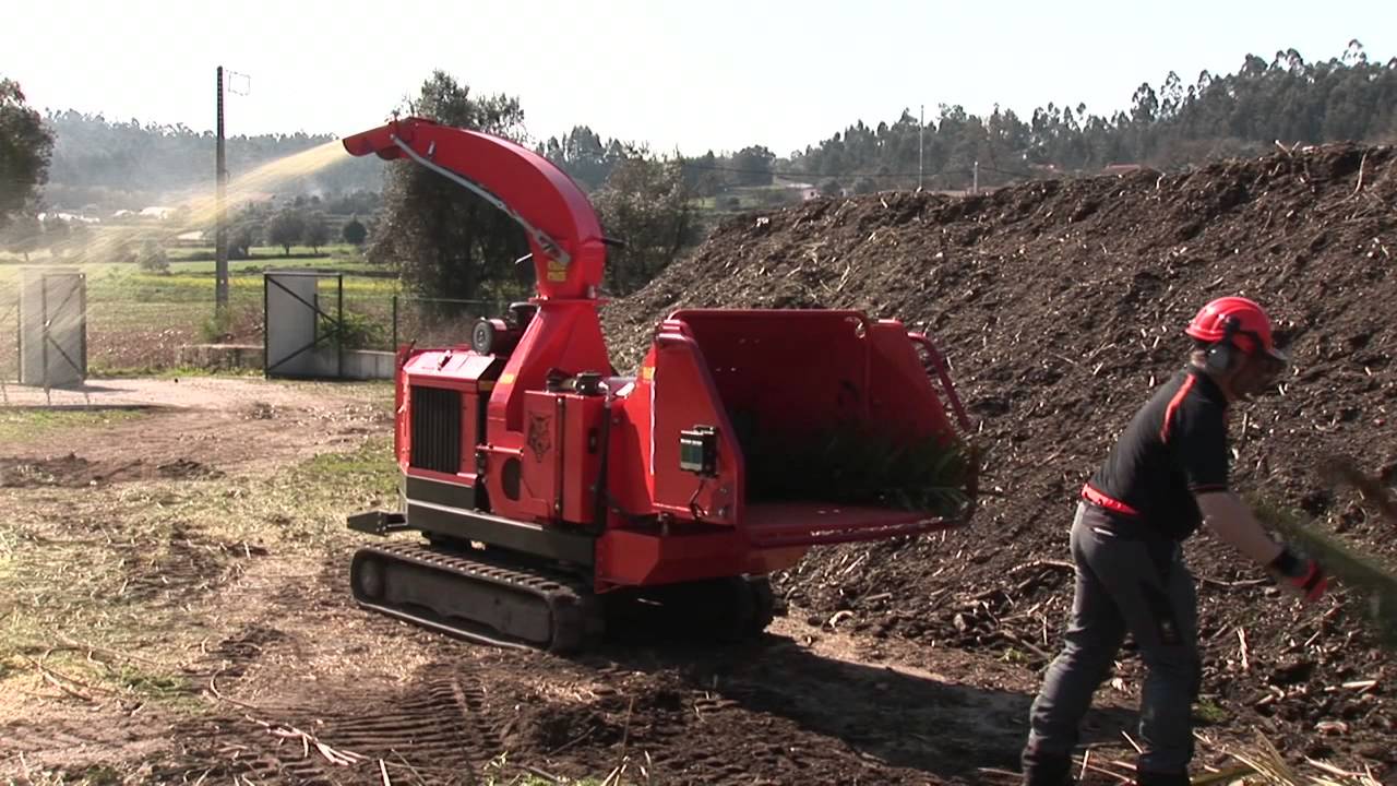 TIMBERWOLF TW S426TFTR GREEN WASTE SHREDDER (Palm Shredding)