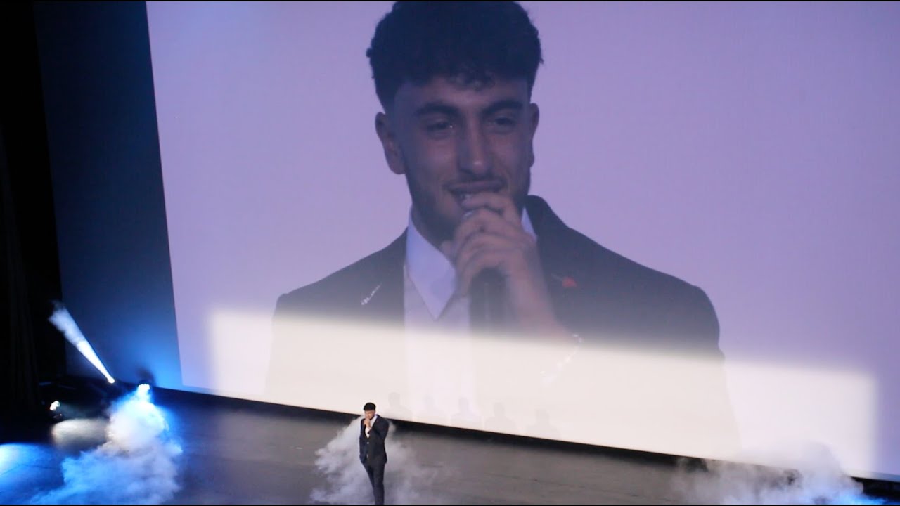 Le discours d'Inoxtag au Grand Rex, pour son documentaire Kaizen