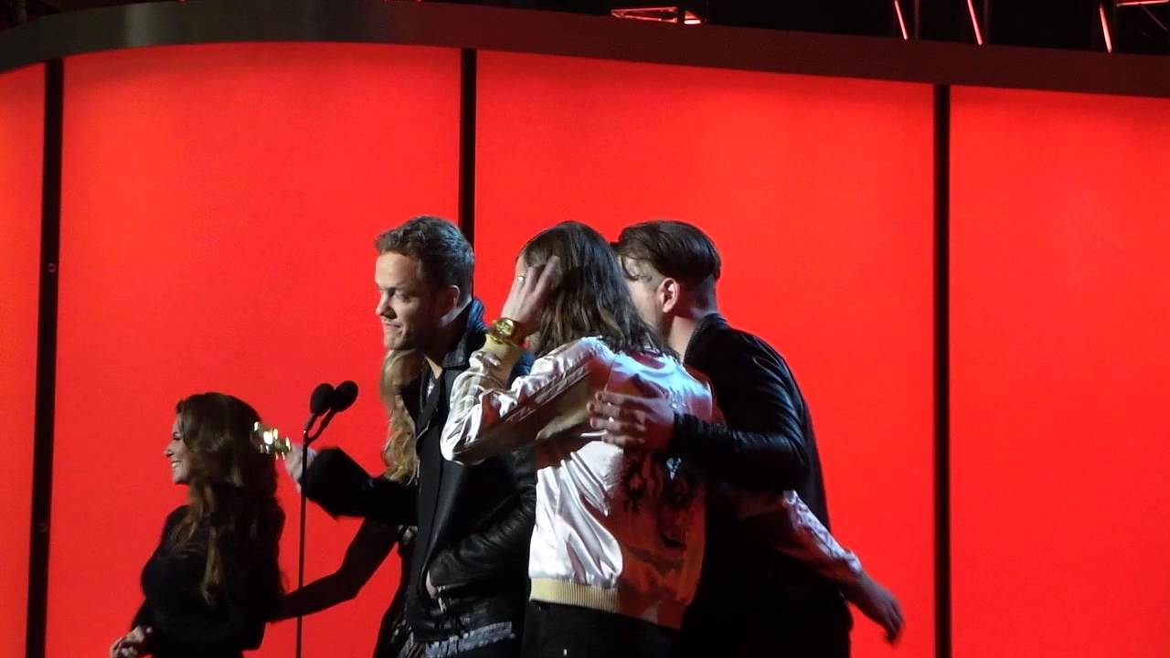 Imagine Dragons receives their BBMA Award