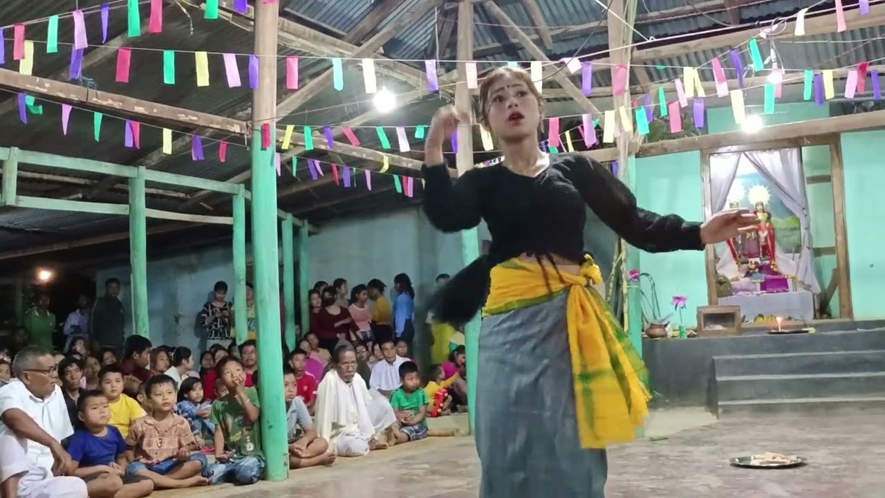 Kakching Wairi ima panthoibi harwbge satek ama Manipuri dance  Tunge Future dancer💝 Engn shai