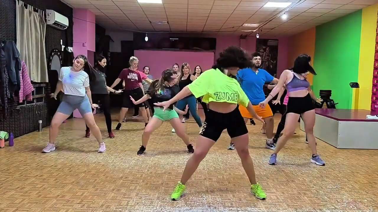 CON OTRA - CAZZU // COREO ZUMBA MICA NAPOLI