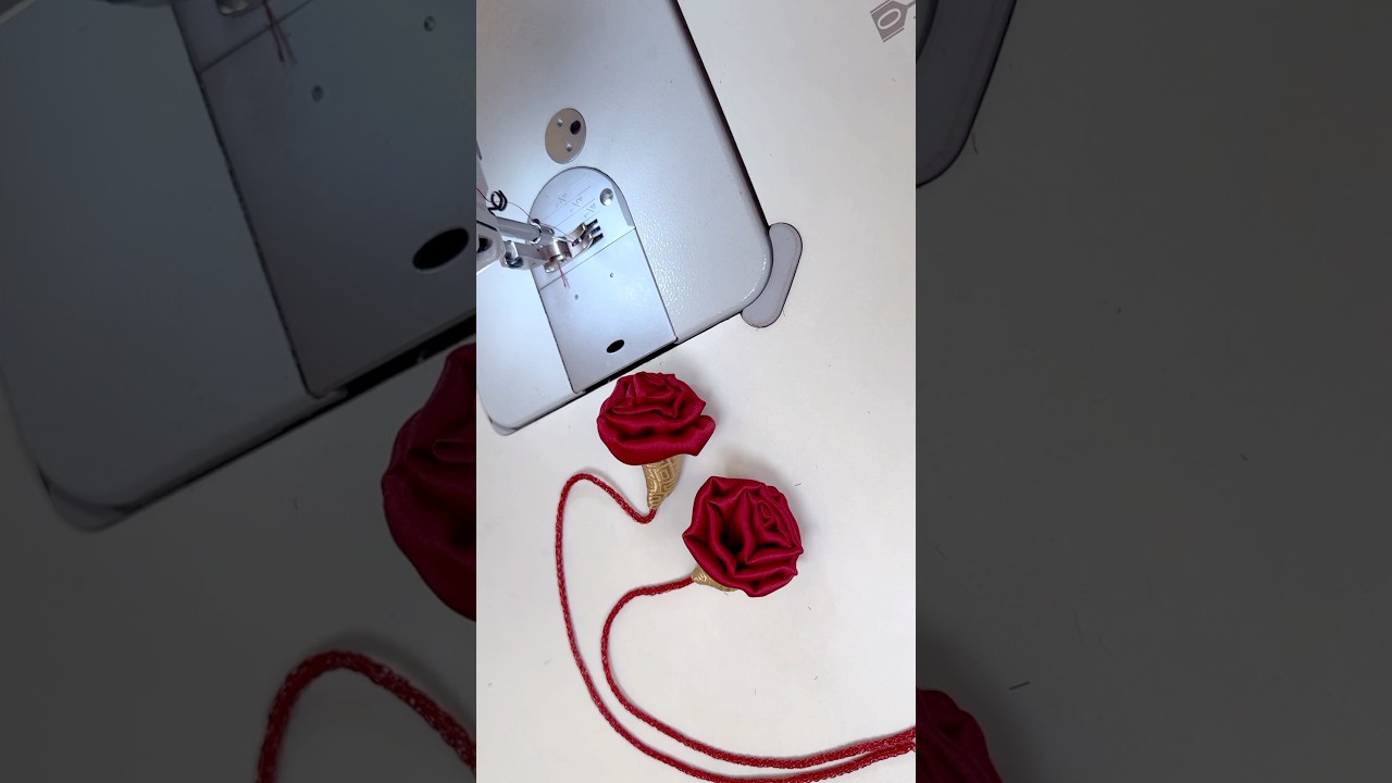 Beautiful Rose Latkan Design 🥀 #latkan #roselatkan #tassels #blouselatkan #latkanbananekatarika