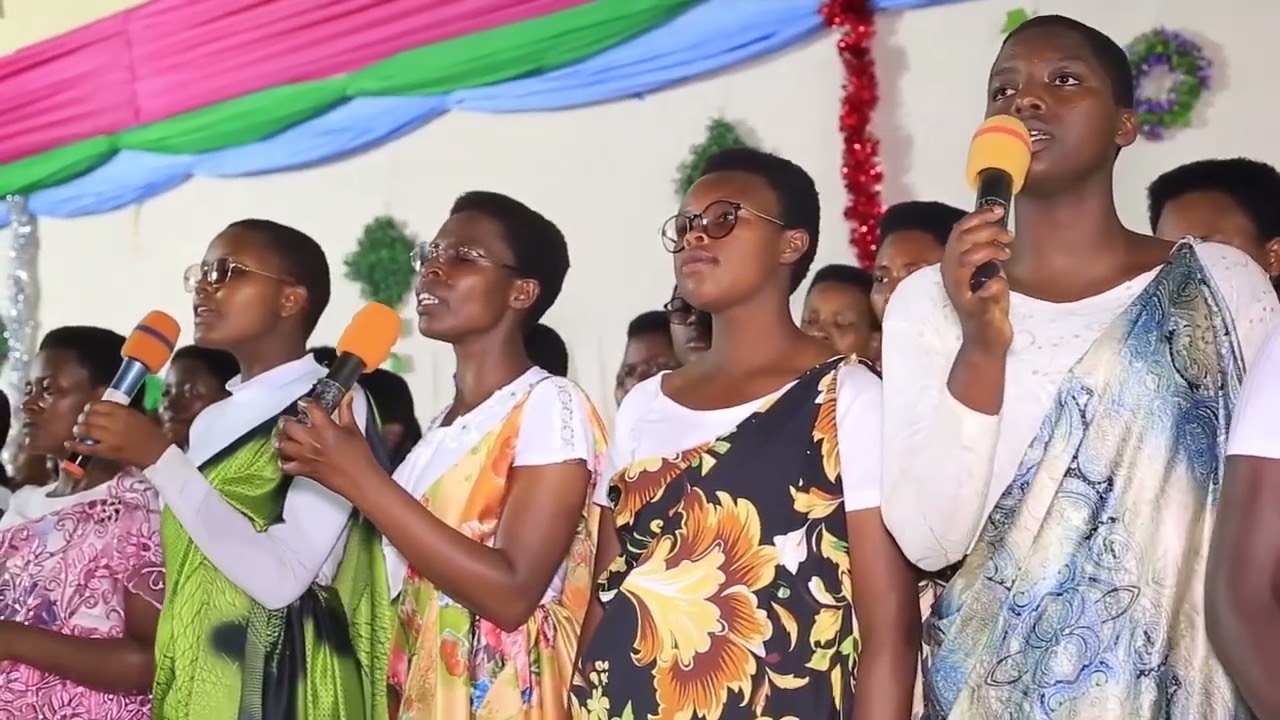 IMWE MUNDIRIMBO CHORALE RUSUGUTI 2YASHIMISHIJE
