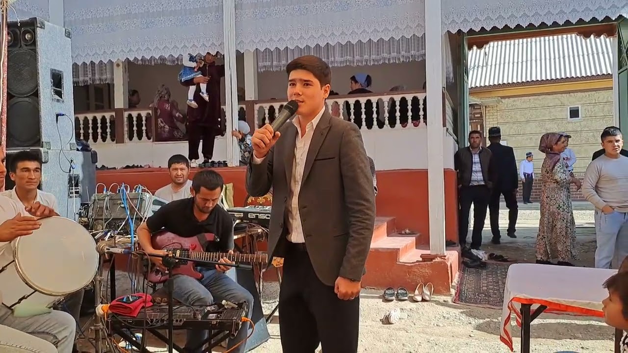 Ulug'bek Muhammadjonov yaxshi ko'radim jonli ijro💥