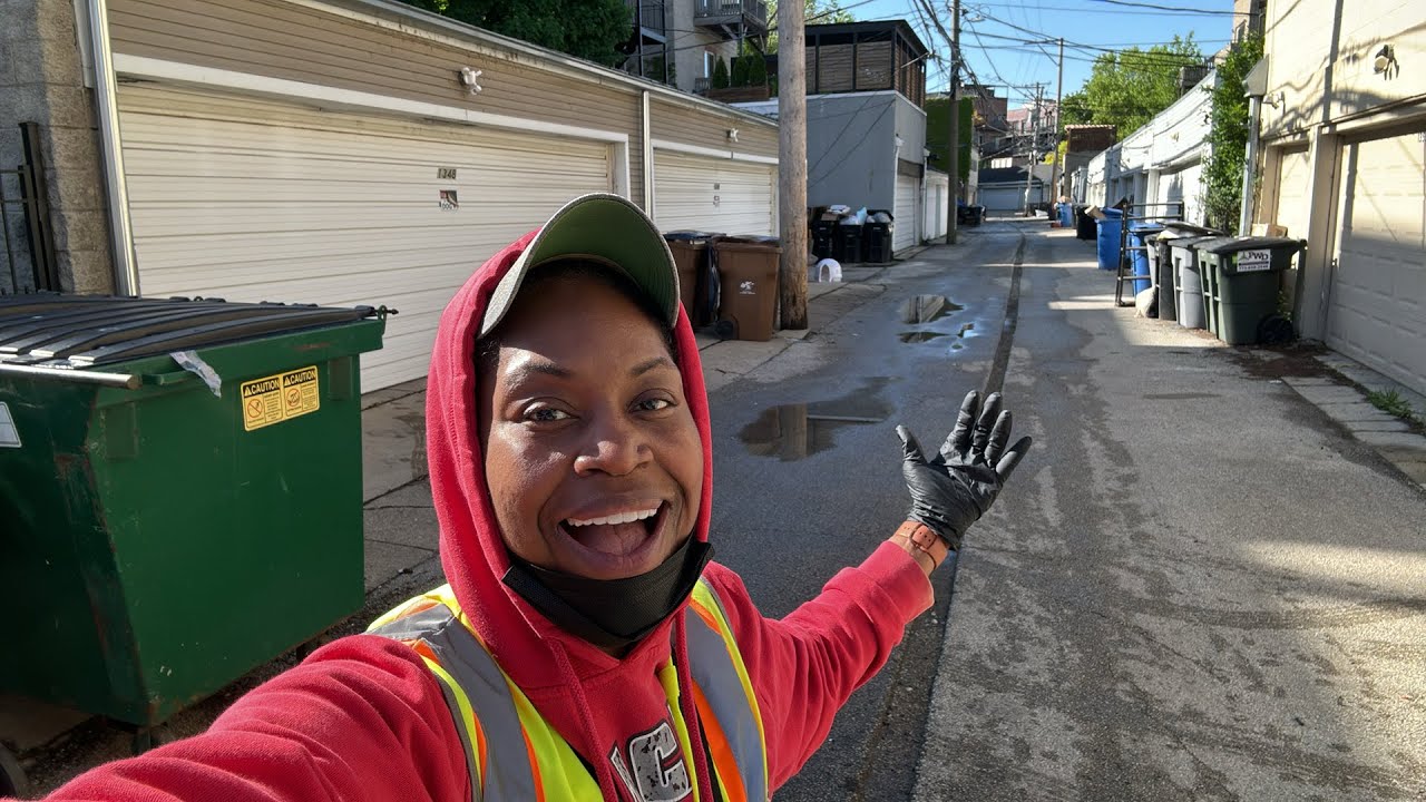 Dumpster Diving | WOW‼️ A Bag of COINS for the BANK! 🙌🏾💰TREASURES & Unique Finds EVERYWHERE!! 🤑🫢