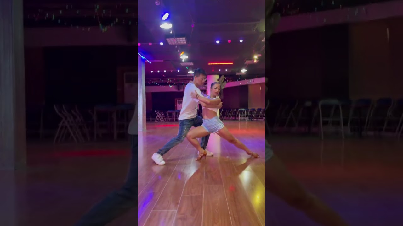 Bachata Việt Anh - Bui Khánh thu #shortvideo #dance #hanoi #dancer #bachata #bachatasensual