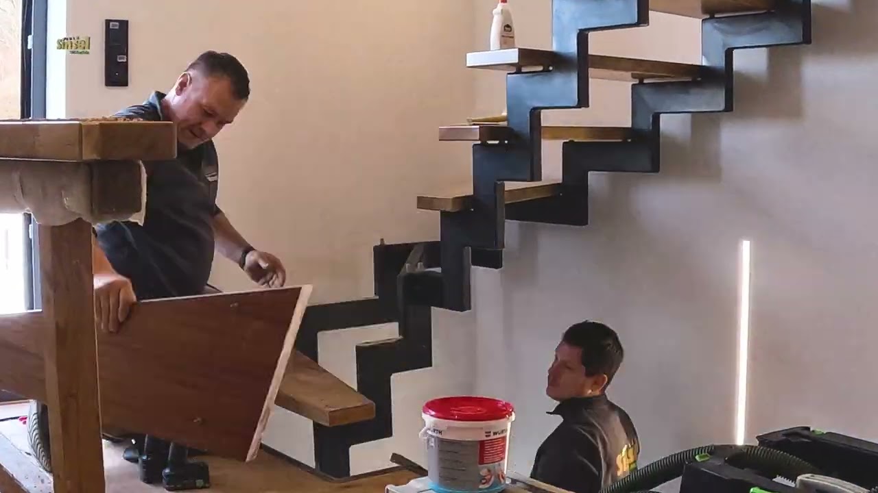 Treppenstufen passend zum Bodenbelag- Das Video wurde f&uuml;r das Holz Sinsel GmbH  erstellt