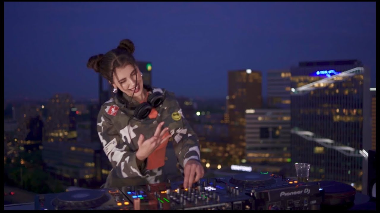 MISS EVELINA - LIVE @ AMSTERDAM 2025 - SUNSET ROOFTOP MELODIC TECHNO MIX  4K
