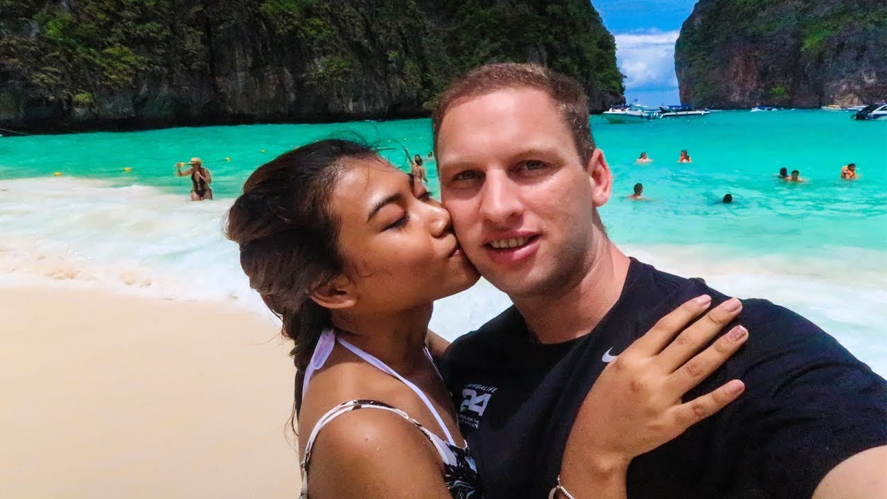 AMAZING Thailand Phi Phi Island Adventure | Phuket, Ko Phi Phi, Maya Bay!!