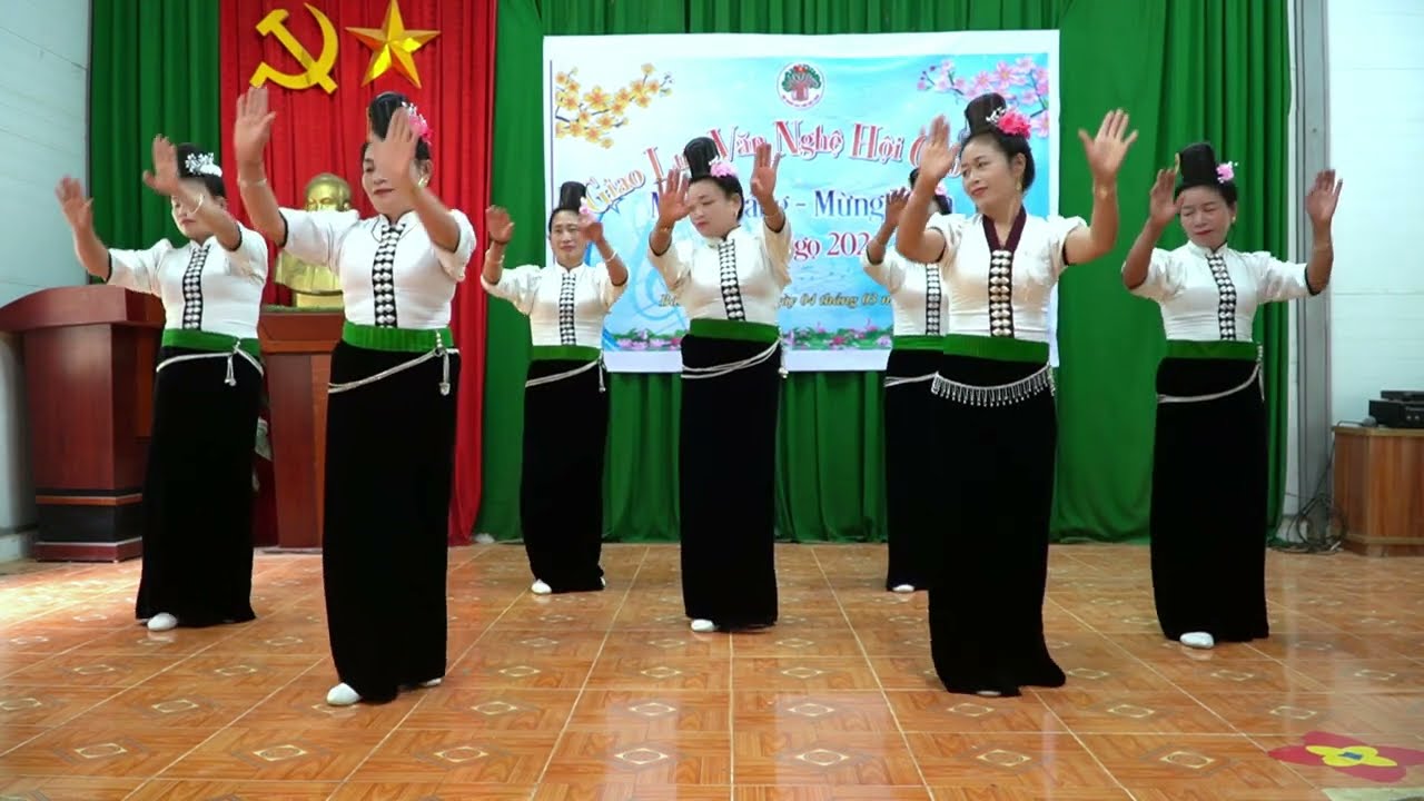 VŨ ĐIỆU MƯNG ĐẢNG MƯNG XUÂN MÚA CHỊ EM