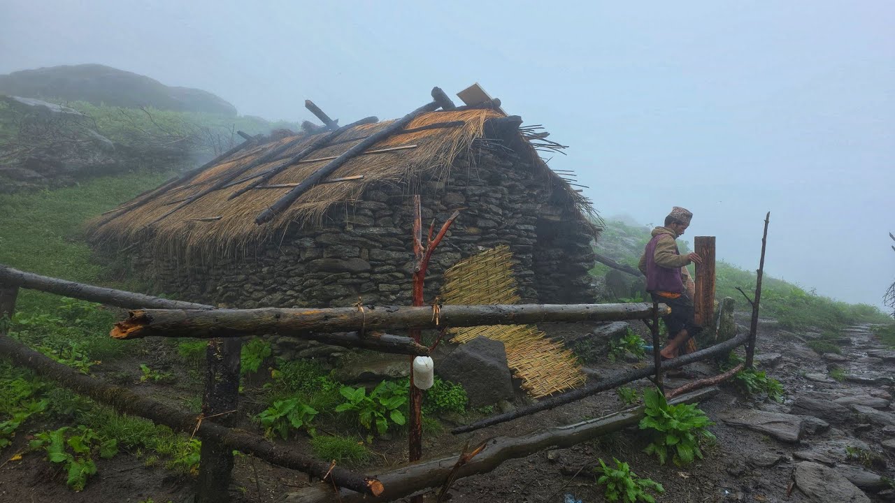 Реальная жизнь в горной непальской деревне во время дождя | Повседневная жизнь сельских жителей Н...