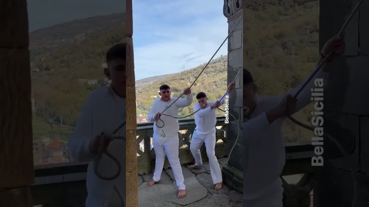 Suonano le campane a mano nel cuore di Tortorici, saliamo in cima al campanile