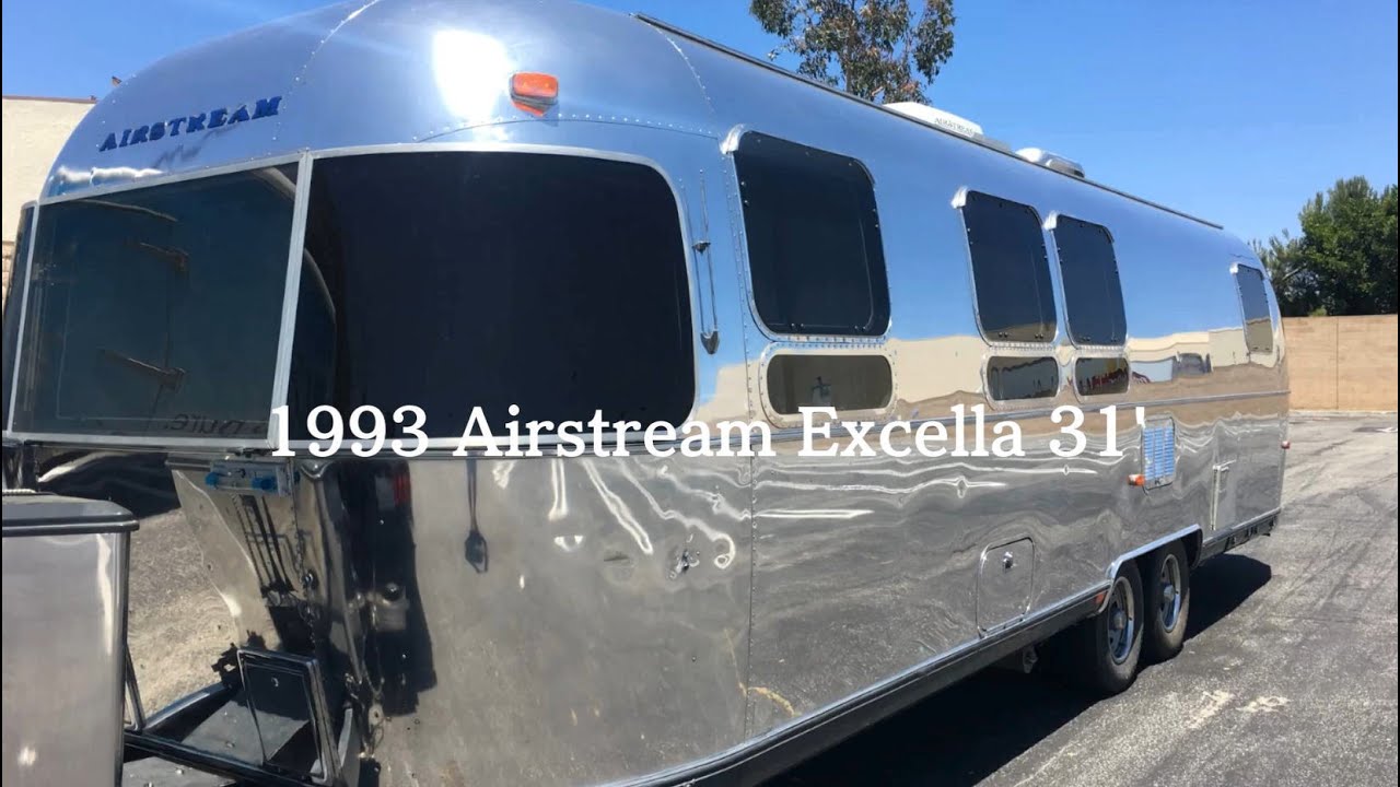 1993 Airstream Excella 31' ボディの大きなダメージをなおして千葉県へ向かいました。