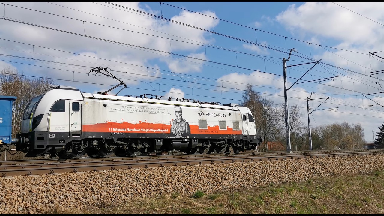 EU160-077 IC 3810 Kossak Przemyśl Gl - Kołobrzeg, mijanka z towarowym