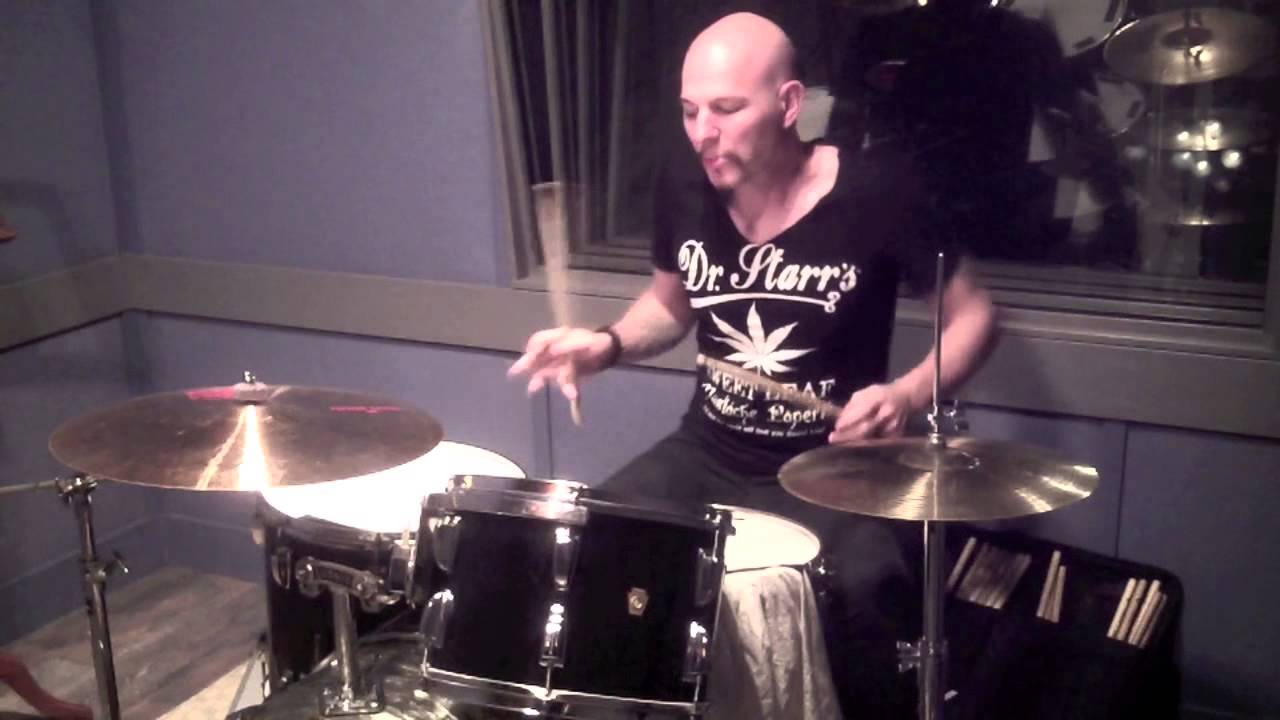 Matt Starr Drum Lesson 3 - Ozzy Osbourne Over The Mountain intro tripltets fill