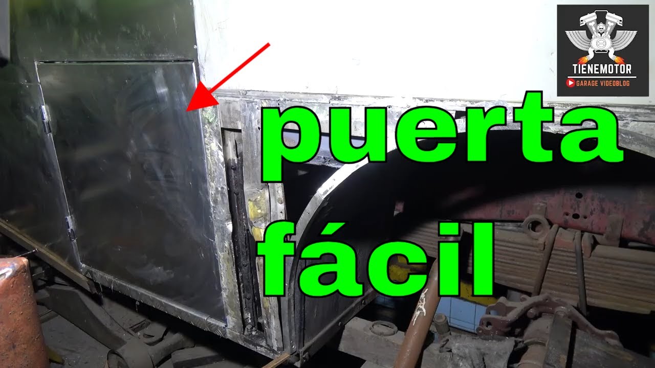 Guarda bultos  idea de como hacer una Puerta exterior  para el  motorhome conversión bus