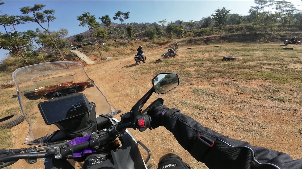 How to take tight turns in off-road | KTM ADV 390 X | Enduro Level 1