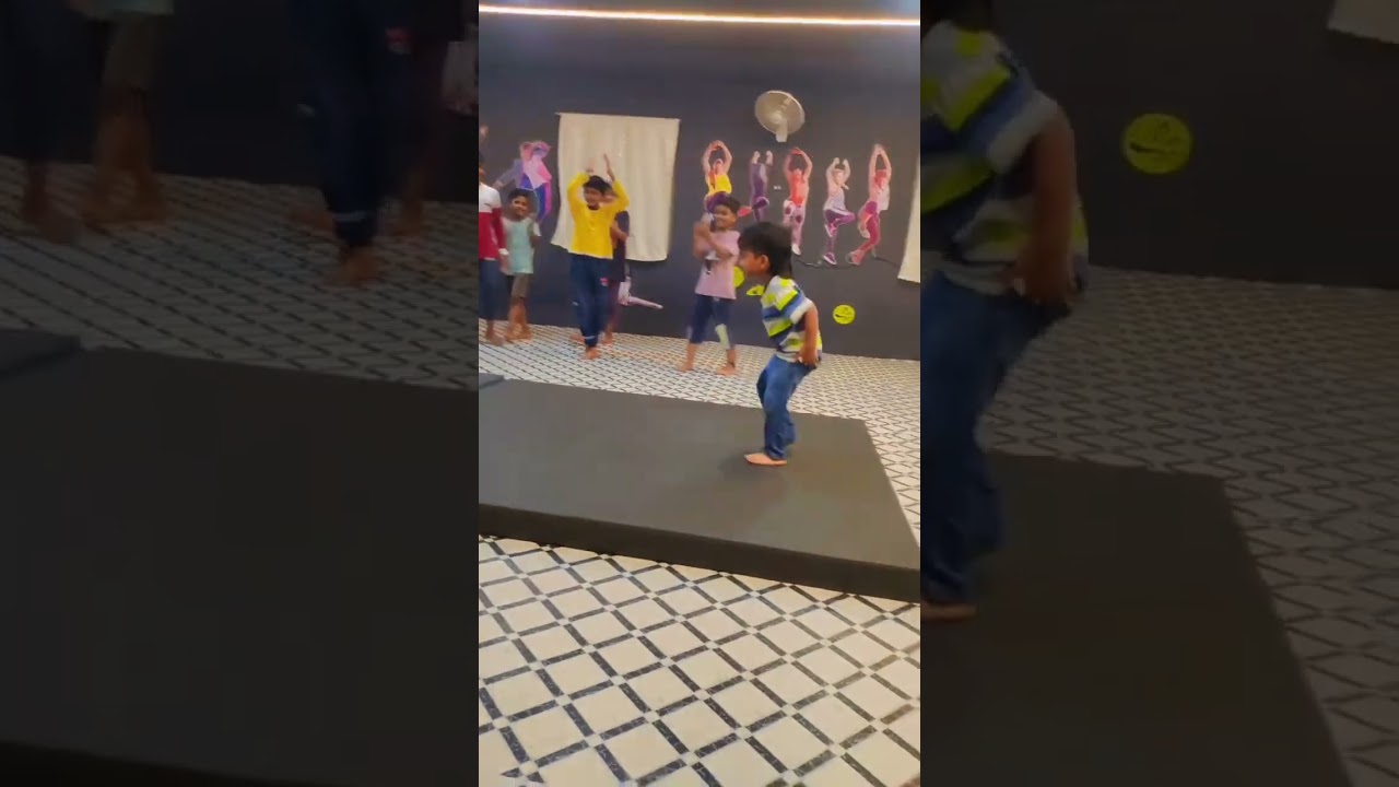 Rock n star dance studio MANDAPETA 💪💯.