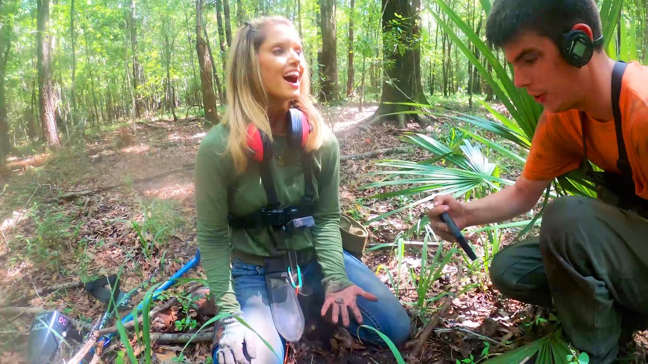 I Can't Believe She Found a 239 Year Old Silver Coin! (Metal Detecting Jackpot)