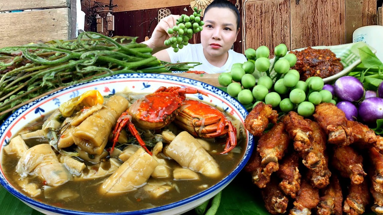 เเกงหน่อไม้ไร่ปีกไก่ทอดผักสด5ดาวข้าวเหนียวฮ้อนๆ|ส้มซ่าพาเเซ่บ 15 มีนาคม ค.ศ. 2025