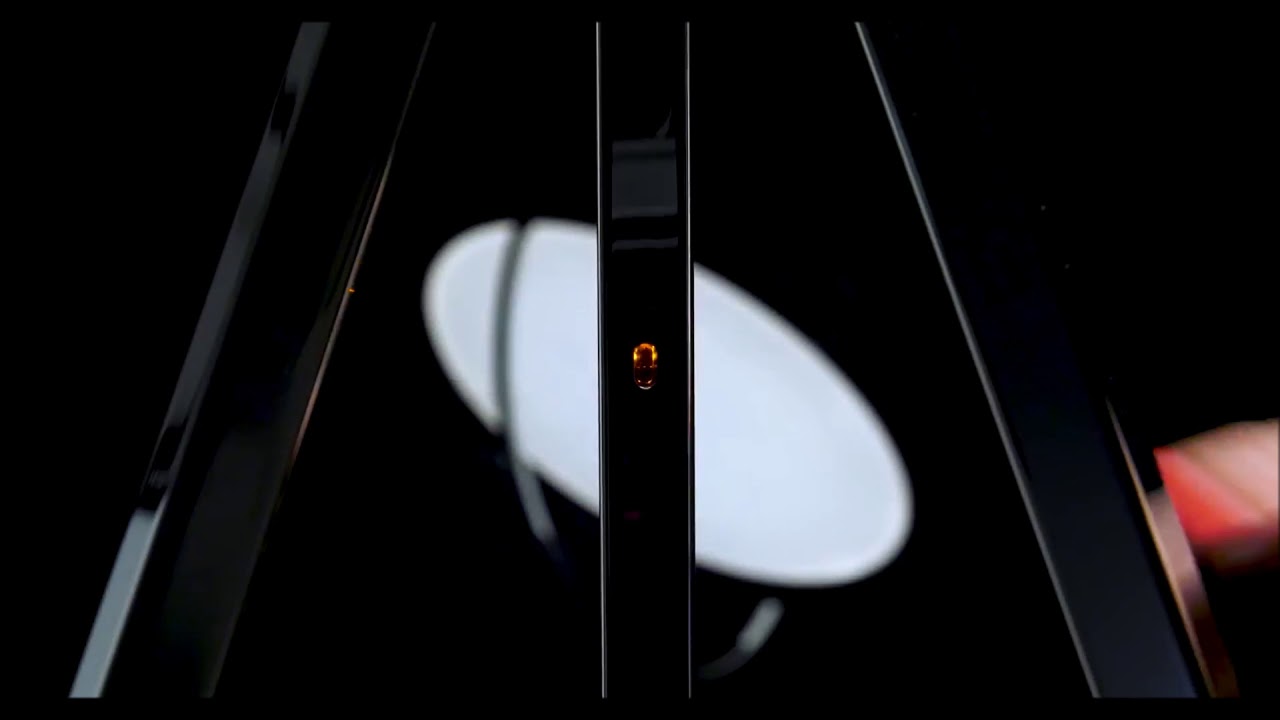 LU033 Inter-Faces : le lampadaire Superloon de Jasper Morrison pour Flos