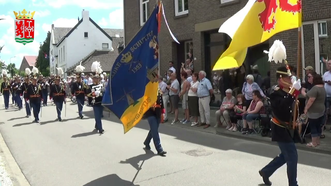 Defilé Bondsschuttersfeest Schutterij St. Sebastianus Puth