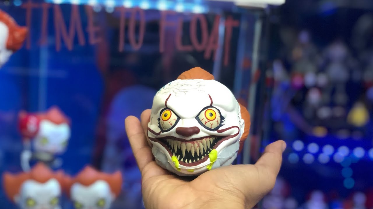 KID ROBOT MADBALLS IT movie 2017 Pennywise the clown review
