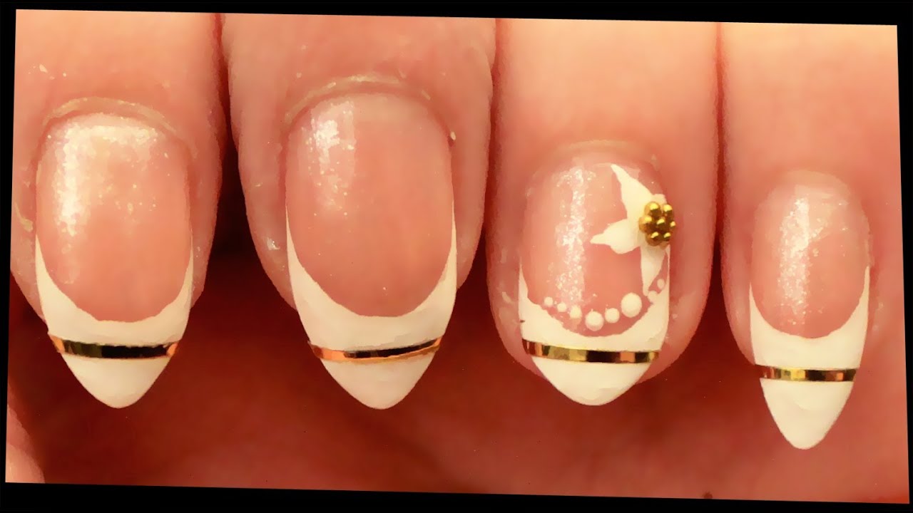 White & Gold nail art