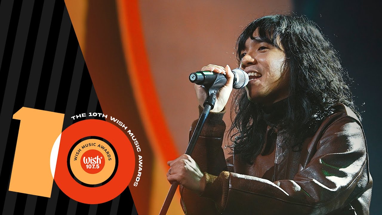 TONEEJAY performs 