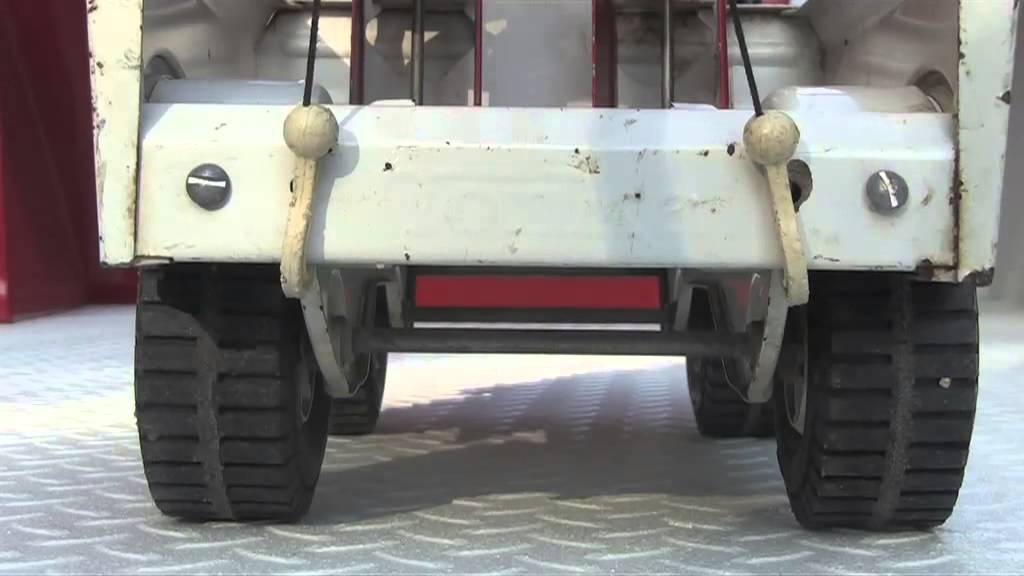 Wisconsin man's life-size Tonka truck