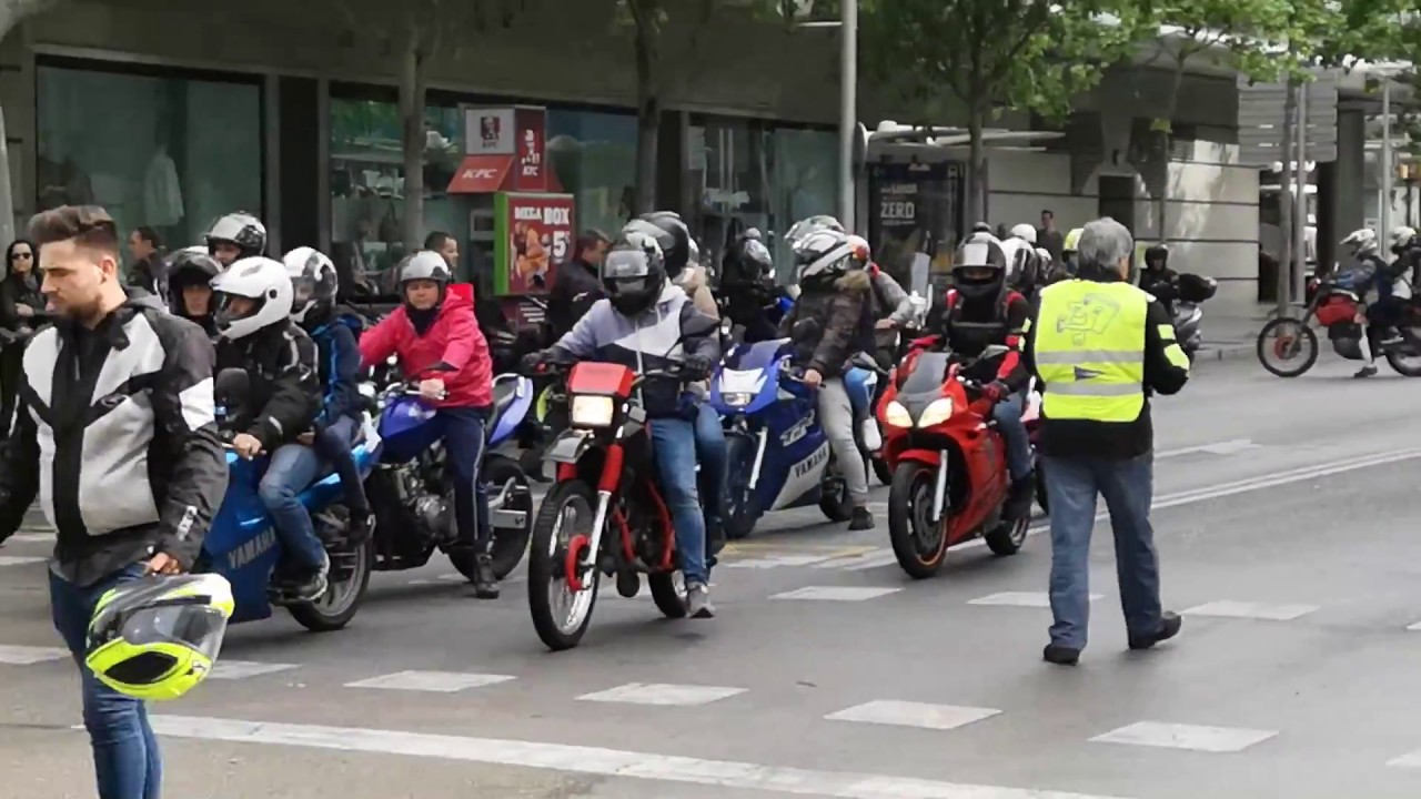 IMPRESIONANTE VUELTA A MALLORCA EN MOTO 2018