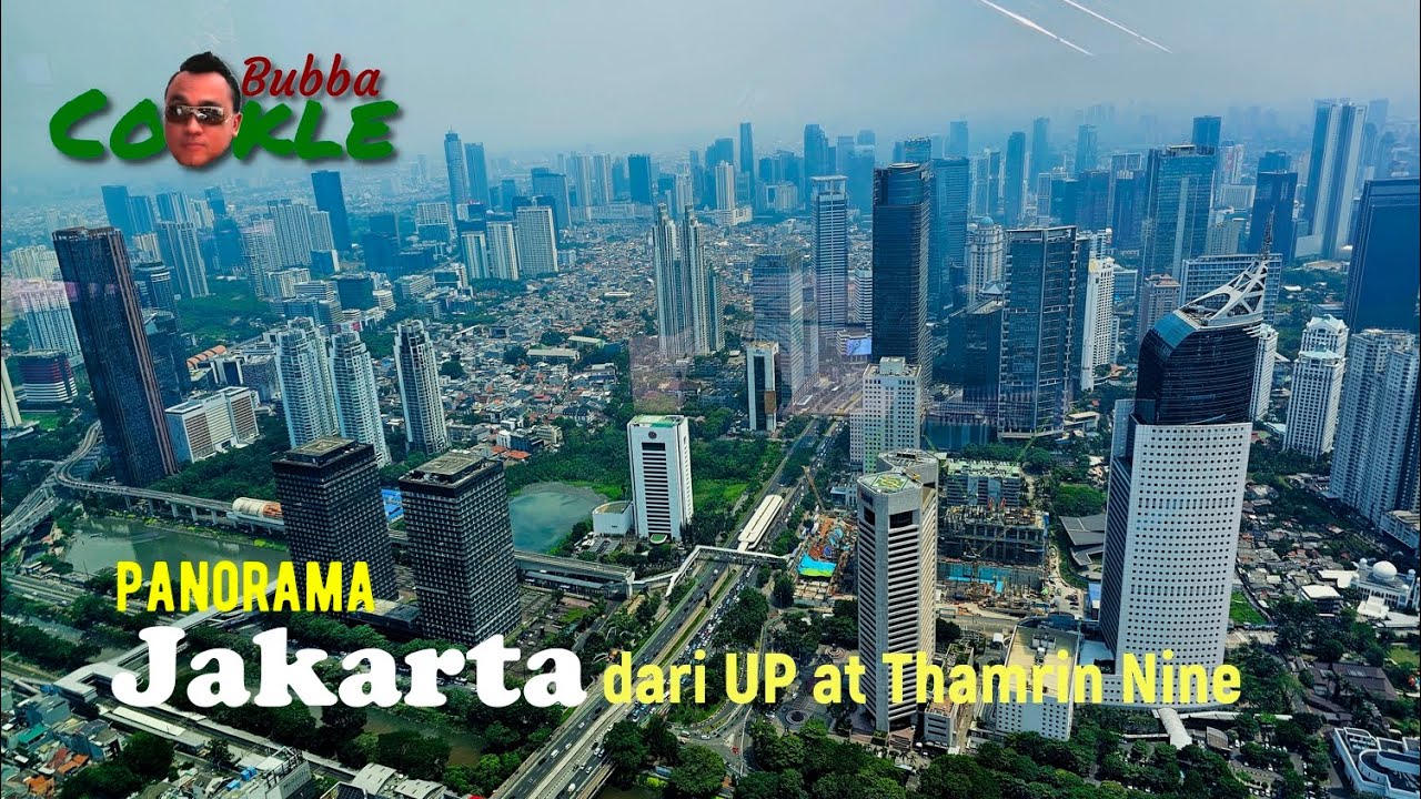 Menikmati panorama kota Jakarta dari UP at Thamrin Nine #travel #travelvlog #travelling