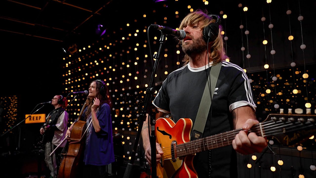 m&uacute;m - Full Performance (Live on KEXP)