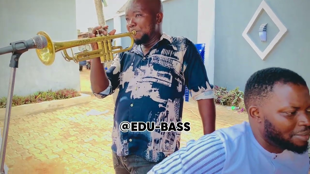 This instrumentalists deserve award. Wait fir there solo 