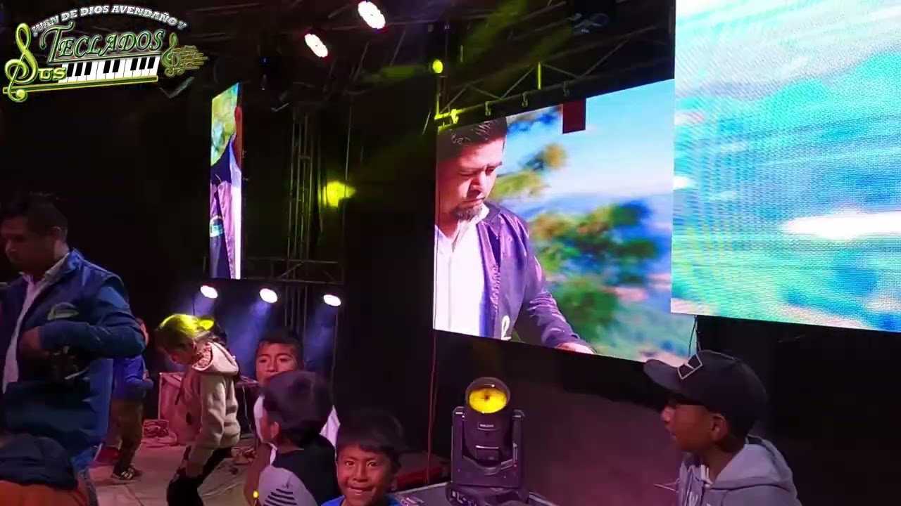 JUAN DE DIOS Y SUS TECLADOS EN VIVO CON CHILENA MIXTECA  MP4