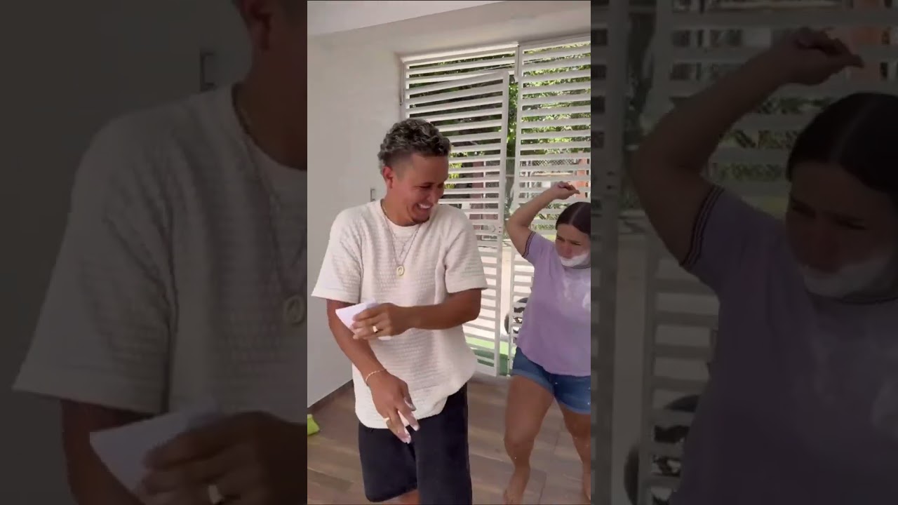 Las pequeñas BROMAS de pello y Beto 😃😃😃