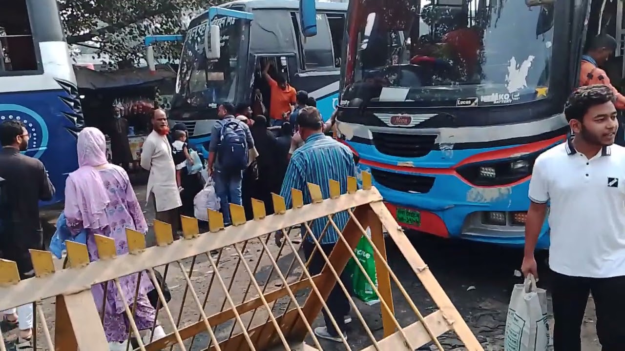 অন্তরজেলা গাবতলী বাস টার্মিনাল বাড়িমুখী যাত্রী যাত্রীদের অভিযোগ গাড়ি ভাড়া বাড়তি নিচ্ছে  