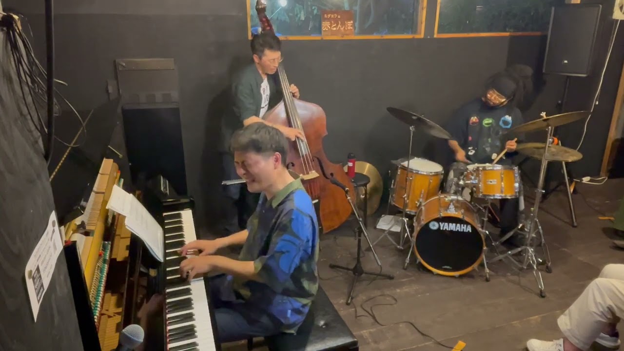 『Vernal Days』魚返明未Trio Drum中村海斗　Bass原健太郎