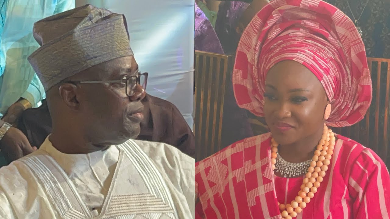 SEE THE REACTION OF GOV.SEYI MAKINDE AS HE MEET ALAFIN WIFE IN EVENT  AT IBADAN 