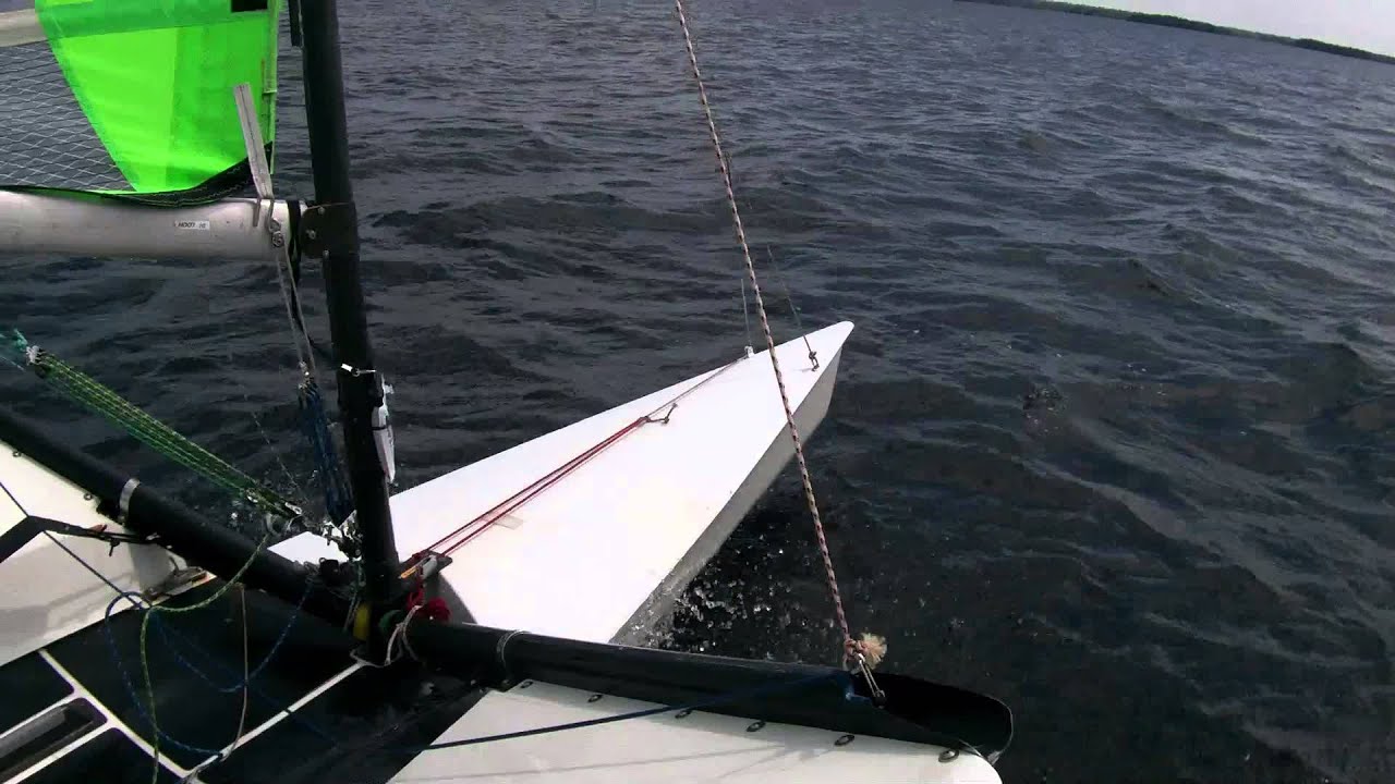 HOOT Sailing, close hauled