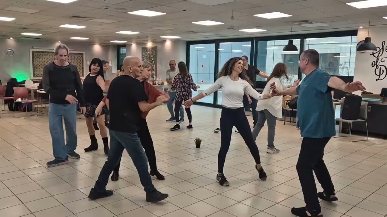 ביתנו - עילי ספיאזק  