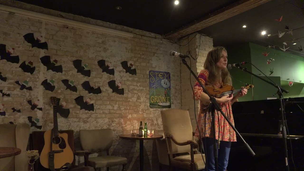 Karen Vibeke - Live på Café Mellemfolk 24/11/2025