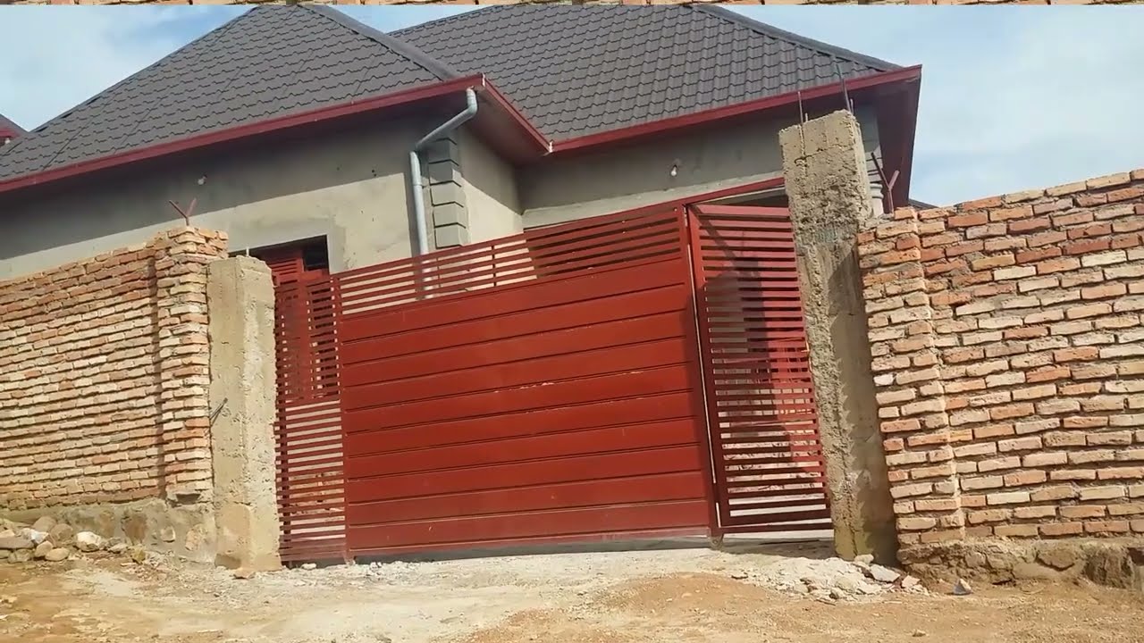 Inzu iri hafi na kaburimbo y'igisenge Price:28M Tel:+250788694365