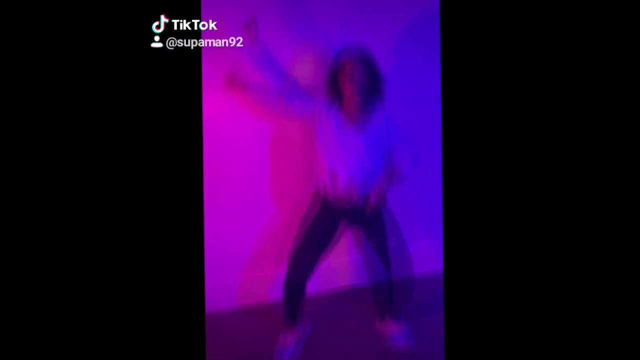 DANCIN N TWERKIN TO NEW SONG BY AZEL