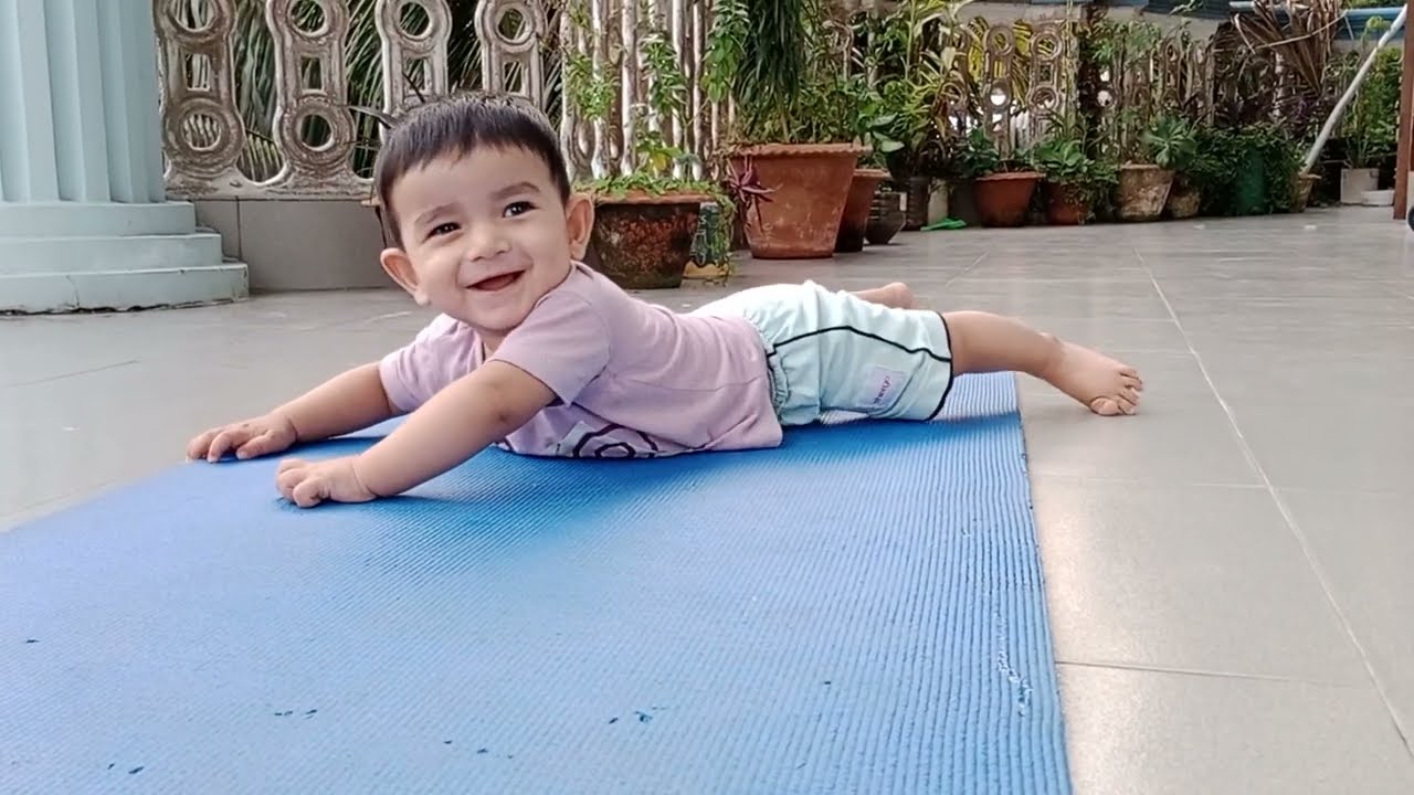 8 Month baby pushup workout 😎 💪🏋️&zwj;♂️