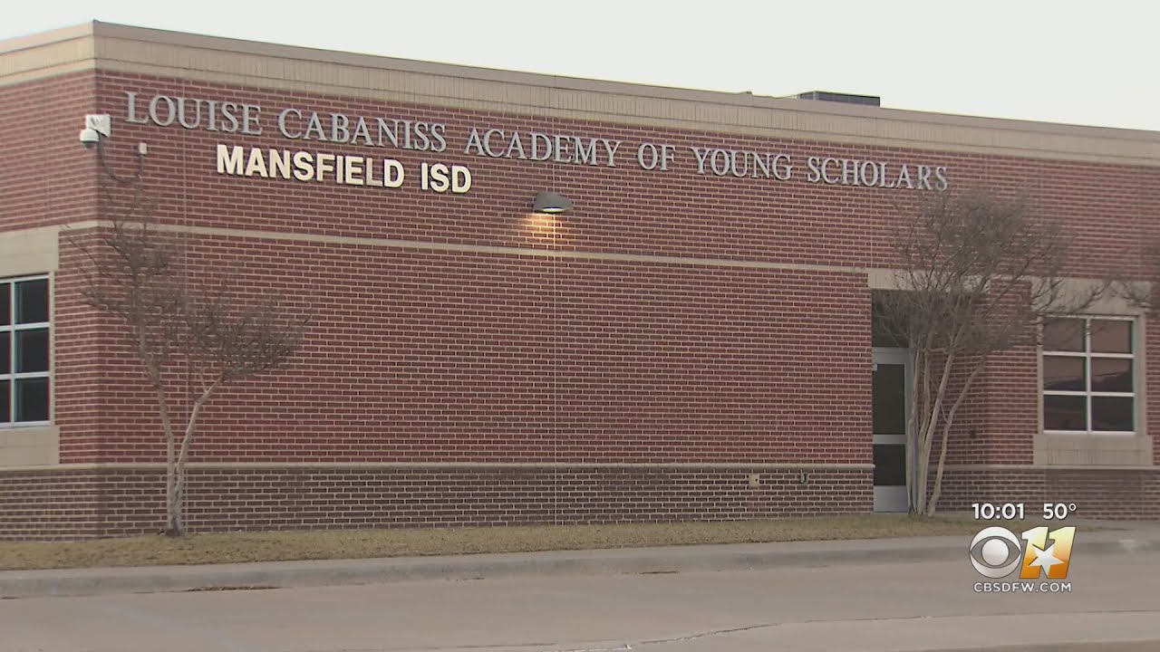 More Than A Dozen North Texas School Districts Halt Classes Until Next Tuesday Due To COVID-19-Relat