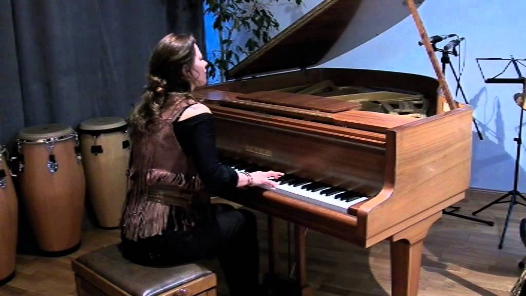Guoda Gedvilaite plays J. S. Bach, French Suite No 6 E-major