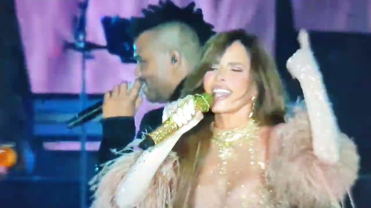 #GloriaTrevi ME RÍO DE TI (En el BMO)